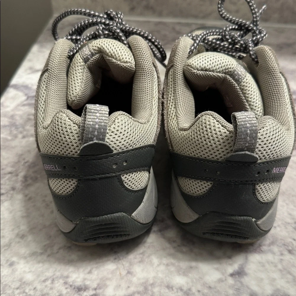 Merrell Women's Pewter/ Peppermint Tuskora Lace Up Air Cushion Hiking Shoes Sz 6